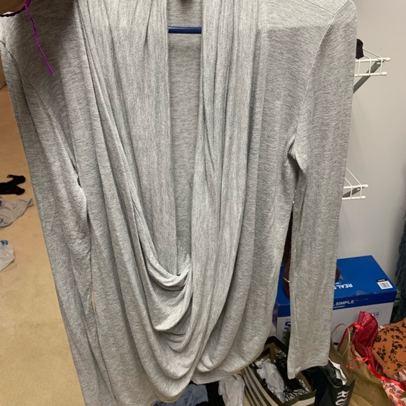 Forever 21 Crossover shirt - Picture 1 of 2
